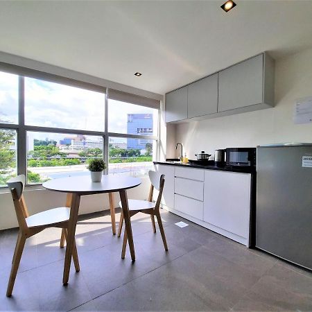 International Service Apartments At Raeburn Park 싱가포르 외부 사진